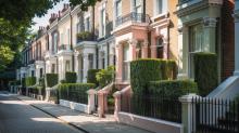 What Do Property Consultants Actually Do—And Do You Really Need One in London?