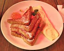 Make breakfast a breeze with this Easy and Quick French Toast Recipe for Busy Mornings. Perfect for a delicious start to your day!