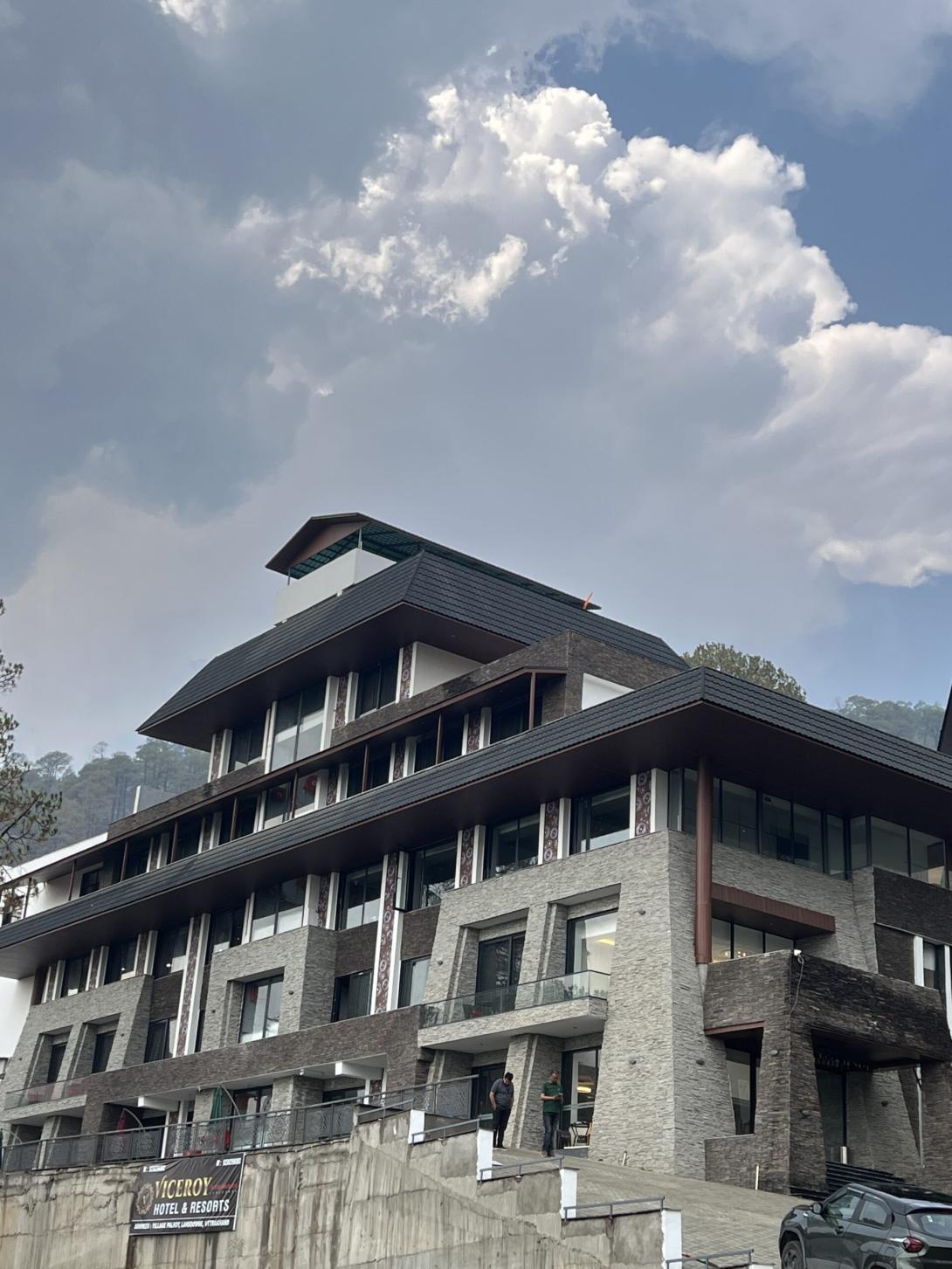 Best Hotel in Lansdowne