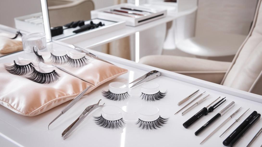 Do Eyelash Extensions Feel Heavy or Uncomfortable?