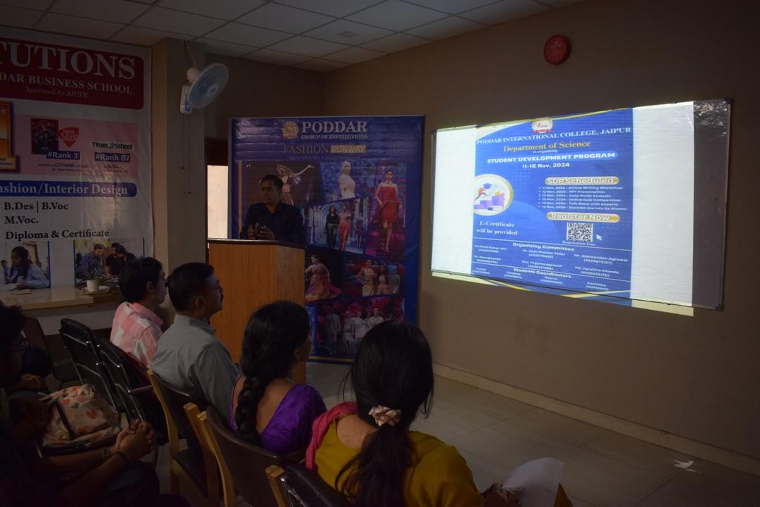 Poddar College's Innovative Approach: The Role of Artificial Intelligence in Botany and Future Education 