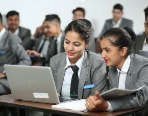 MBA Specializations in India: Salary Insights & Career Growth Paths