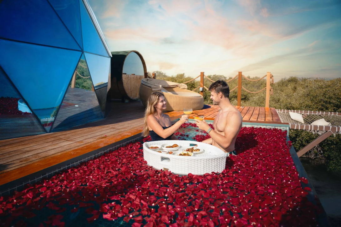 camping in dubai,Kayaking dubai,Tourist sites in Dubai,travel places in dubai,unique places to stay in dubai