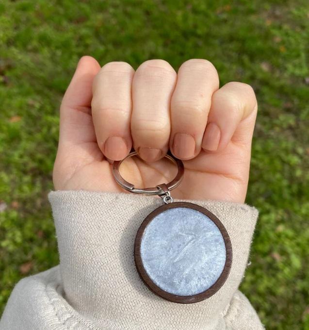 cremation ash keychains, memorial keychains for ashes